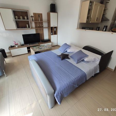 Apartman Antonela With Free Garage Parking Apartman Split Kültér fotó