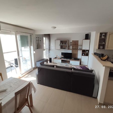 Apartman Antonela With Free Garage Parking Apartman Split Kültér fotó