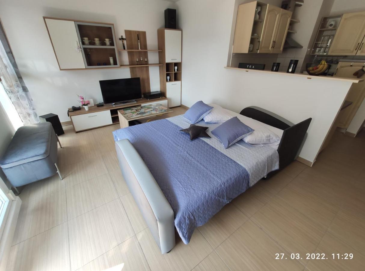 Apartman Antonela With Free Garage Parking Apartman Split Kültér fotó