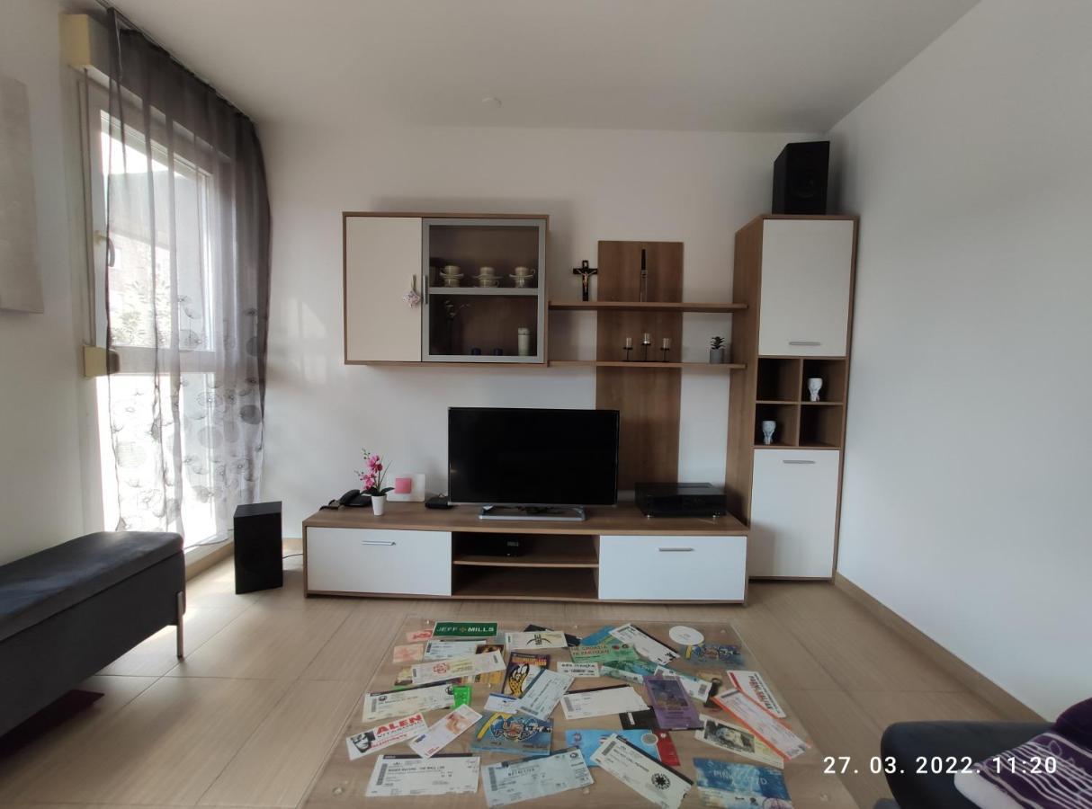 Apartman Antonela With Free Garage Parking Apartman Split Kültér fotó