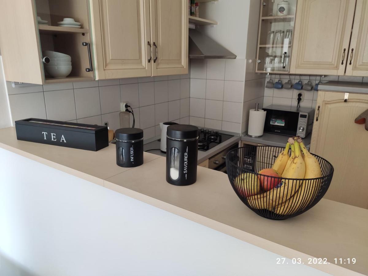Apartman Antonela With Free Garage Parking Apartman Split Kültér fotó