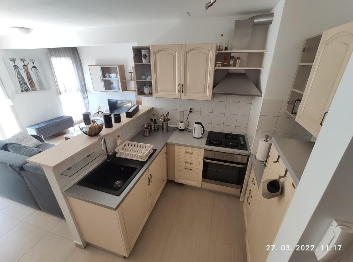 Apartman Antonela With Free Garage Parking Apartman Split Kültér fotó